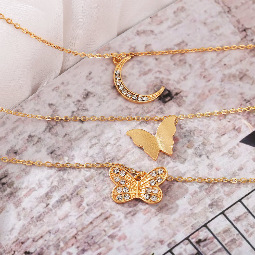vintage style rhinestone necklace