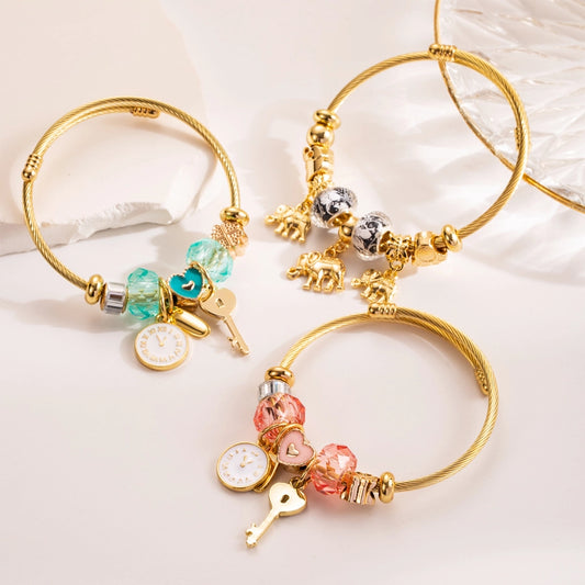 304 Stainless Steel Alloy Gold Plated Romantic Sweet Enamel Plating Inlay Heart Shape Key Rhinestones Beads Bangle