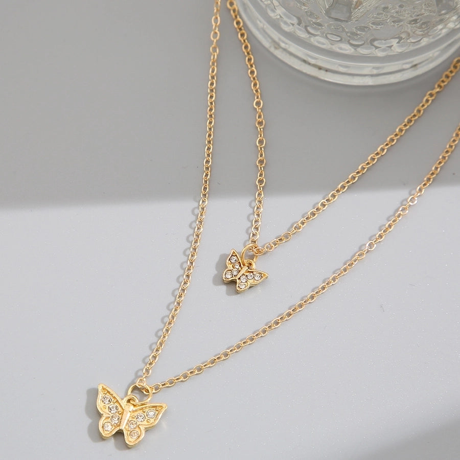 vintage style rhinestone necklace