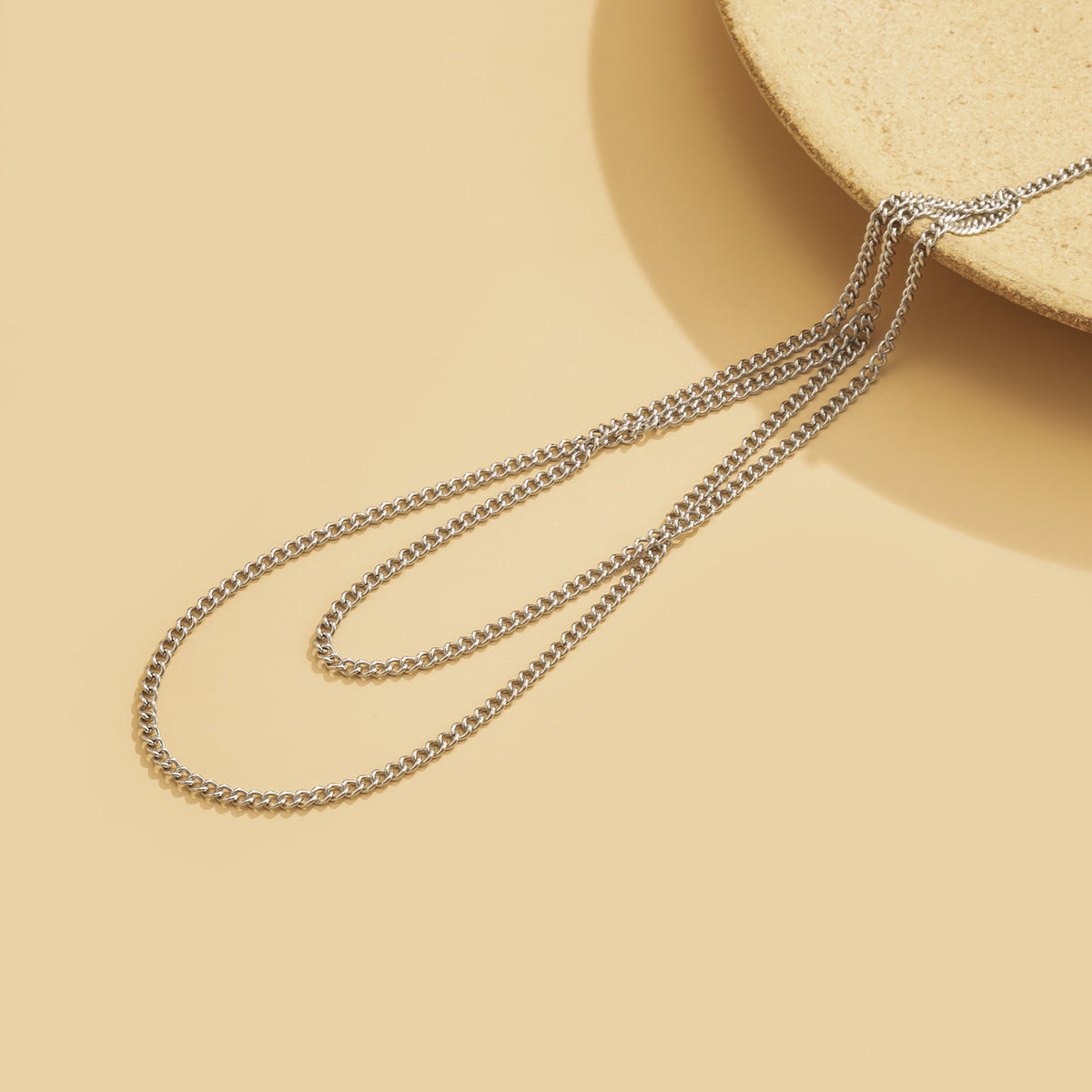 Geometrically Spliced Metal Ankle Chains