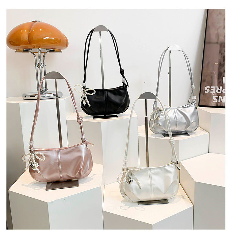 Women's Pu Leather Solid Color Streetwear Pillow Shape Zipper Crossbody Bag