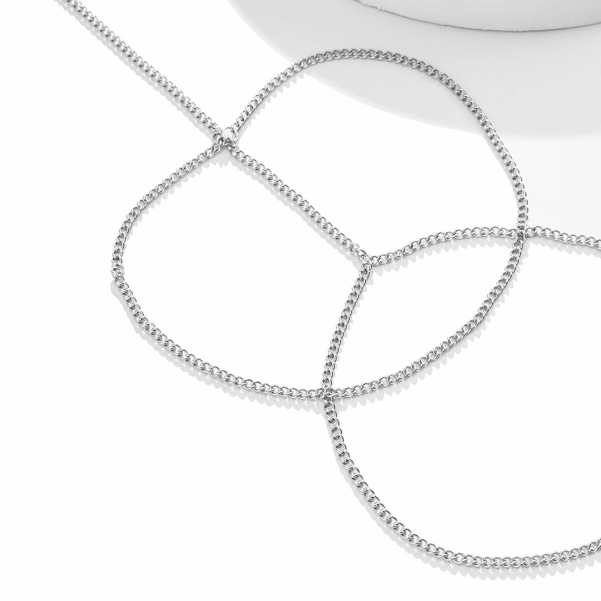 Geometrically Spliced Metal Ankle Chains