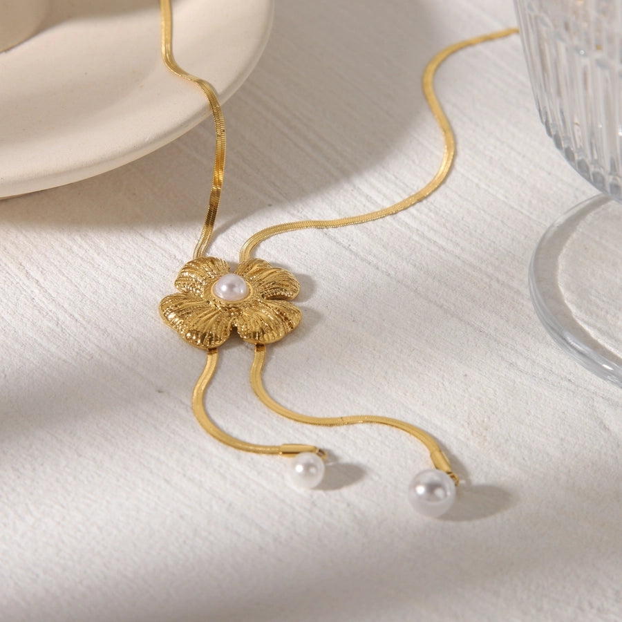 Jewelry Simple Style Flower 304 Stainless Steel Artificial Pearls 18K Gold Plated Inlay Pendant Necklace