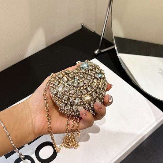 Women's Mini Special Material Solid Color Elegant Vintage Style Heart-shaped Magnetic Buckle Evening Bag