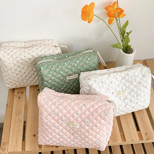 women's medium all seasons cotton floral fashion square zipper cosmetic bag