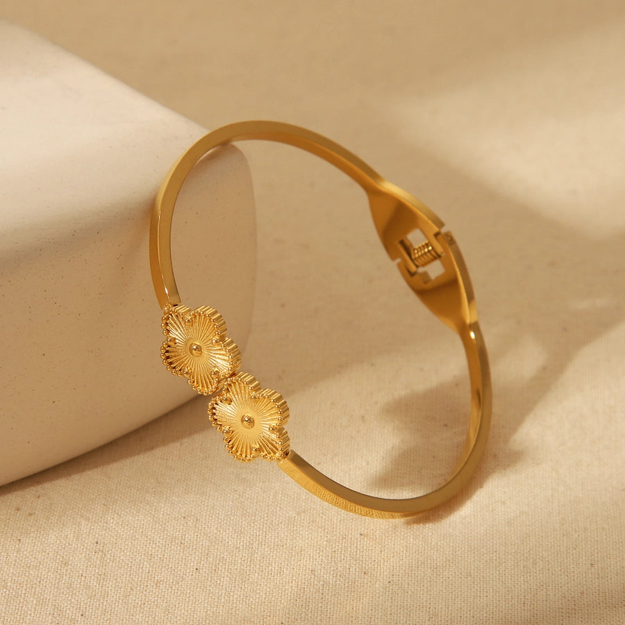 Formal Commute Wind Five-petal flower Round Flower 304 Stainless Steel 18K Gold Plated Bangle In Bulk