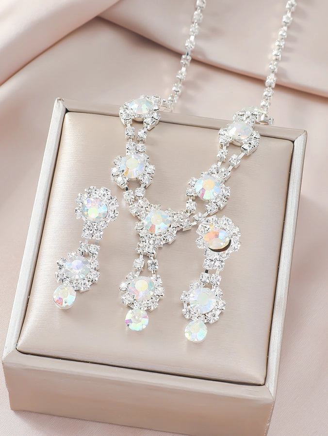 Elegant Luxurious Queen Geometric Alloy Rhinestones Silver Plated Women's