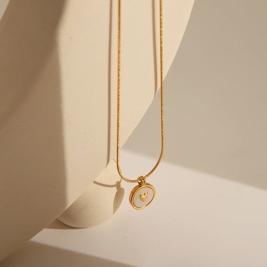Jewelry Casual Basic Commute Heart Shape 304 Stainless Steel Shell 14K Gold Plated Relief Pendant Necklace