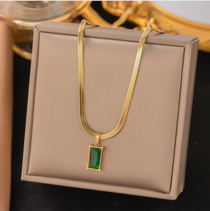 New Stainless Steel Necklace Beccarite Pendant Titanium Steel Necklace Affordable Luxury Fashion  Style Clavicle Chain