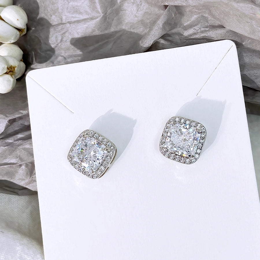 Foxi Cube Sugar Design 925 Sterling Silver Material Ice Flower Cut Zircon Women's Stud Earrings